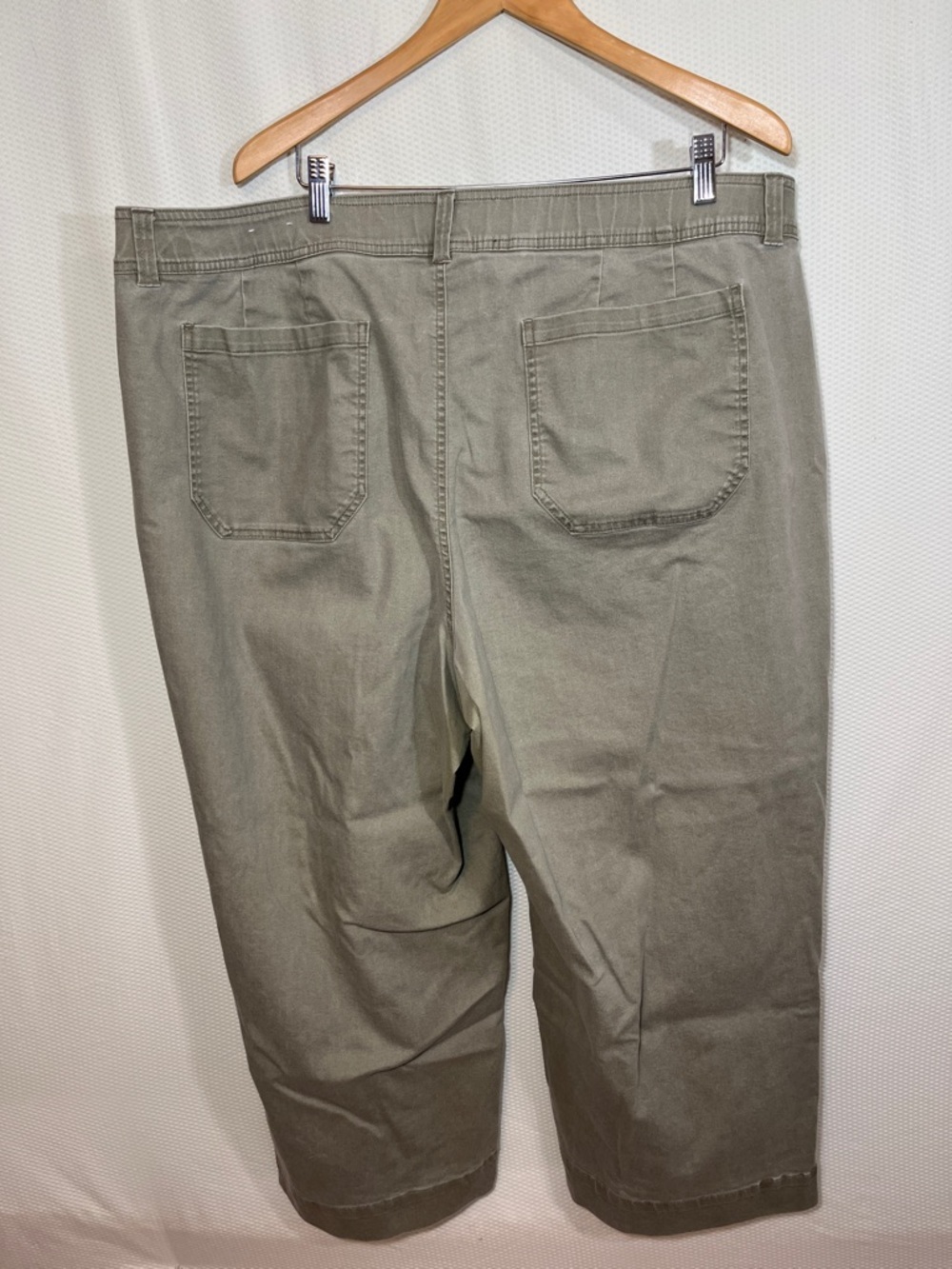 Lane Bryant Olive Green Wide Leg Crop Pants Size 24 High Rise Cargo Utility pant - Picture 4 of 7